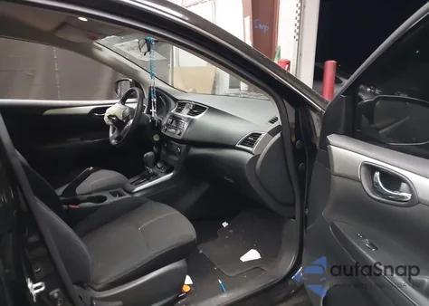 2017 Nissan Sentra S z USA, uszkodzony, nr VIN 3N1AB7AP2HY355260